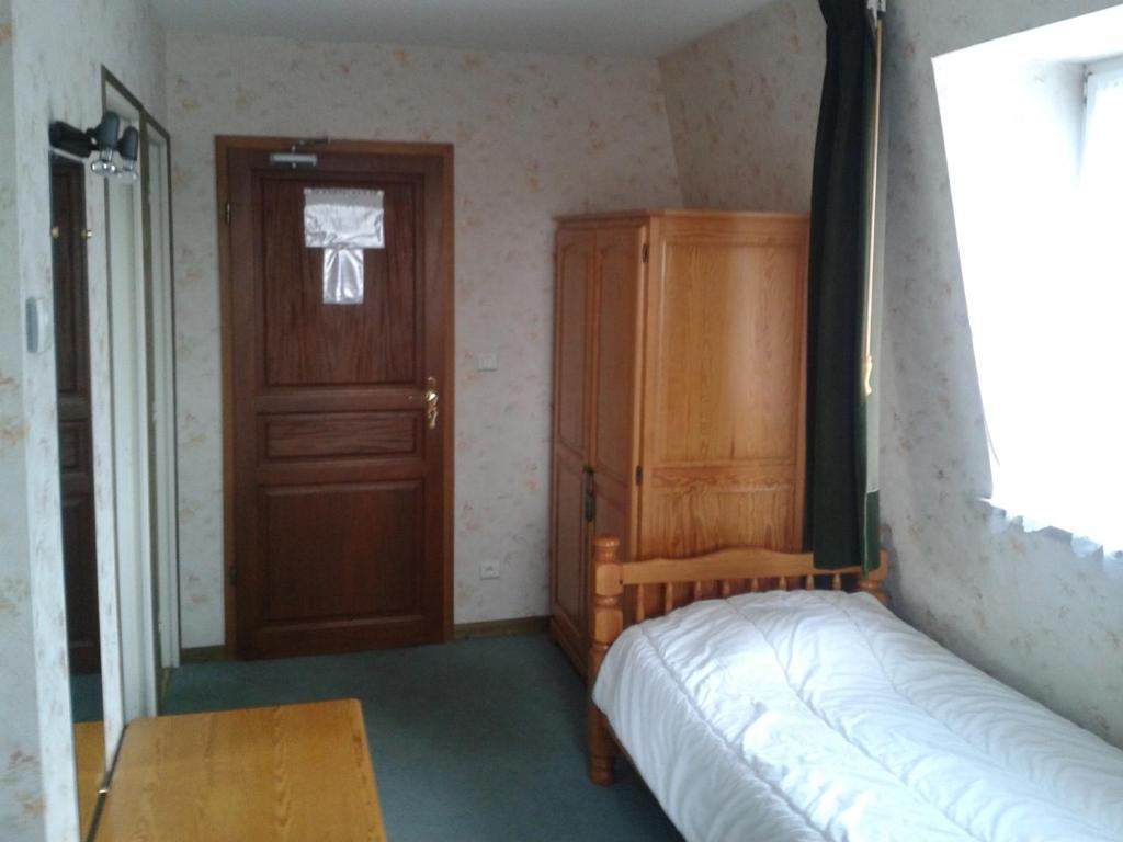 Logis Hotel Restaurant Hostellerie De L'Etoile Wasselonne Rom bilde